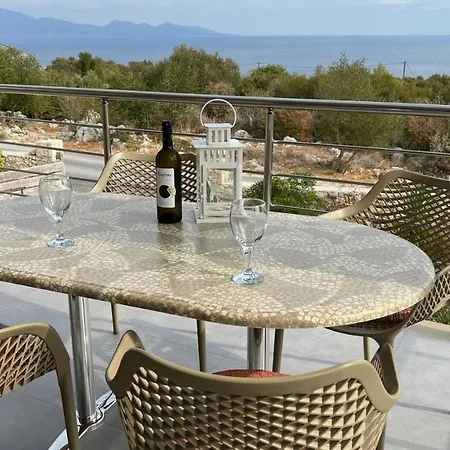 Luxurious At A Unique Spot וילה