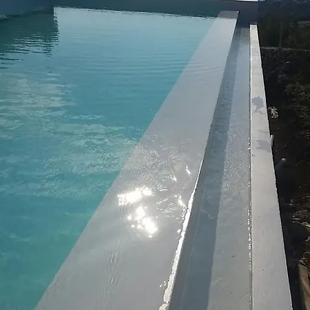 Luxurious At A Unique Spot וילה *